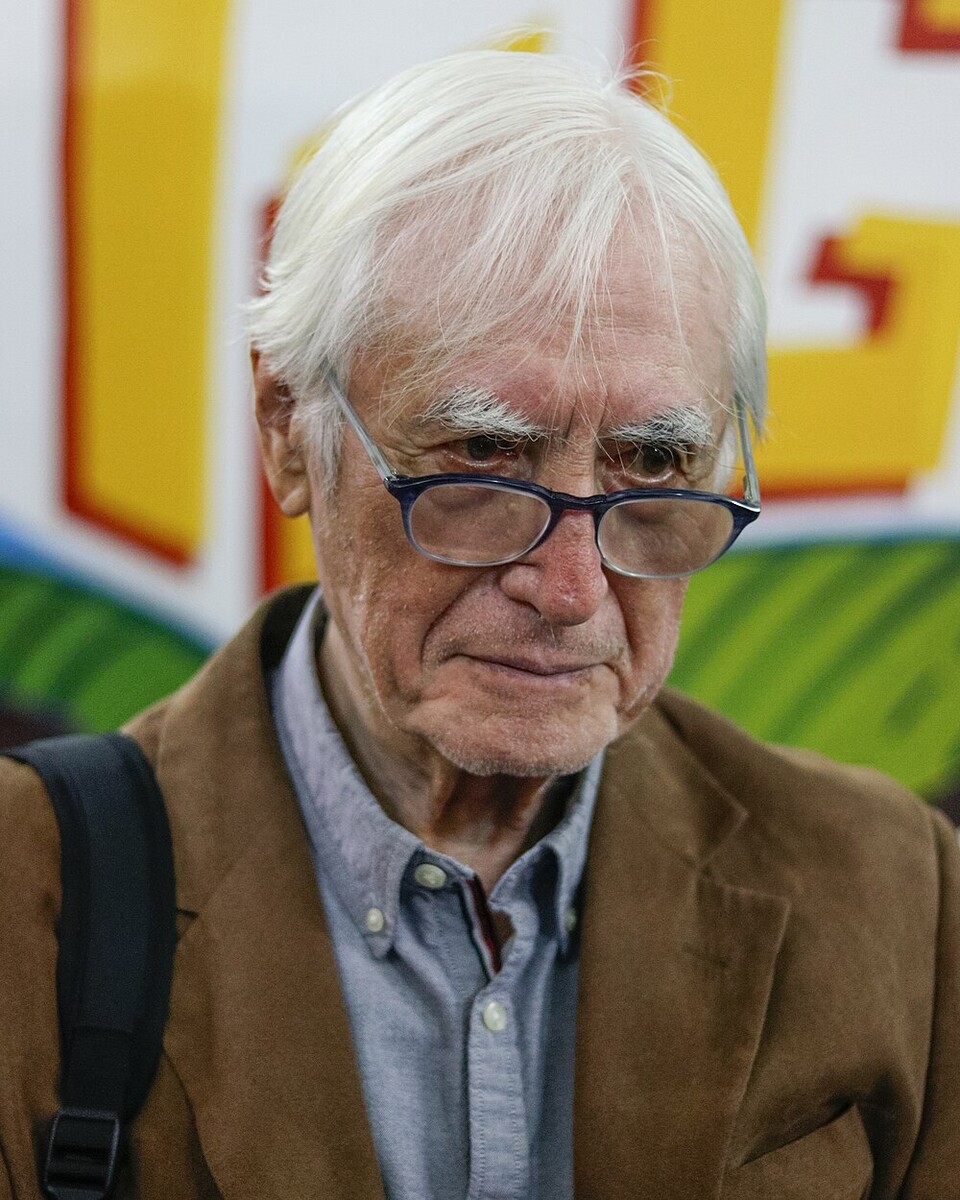 Héctor Béjar